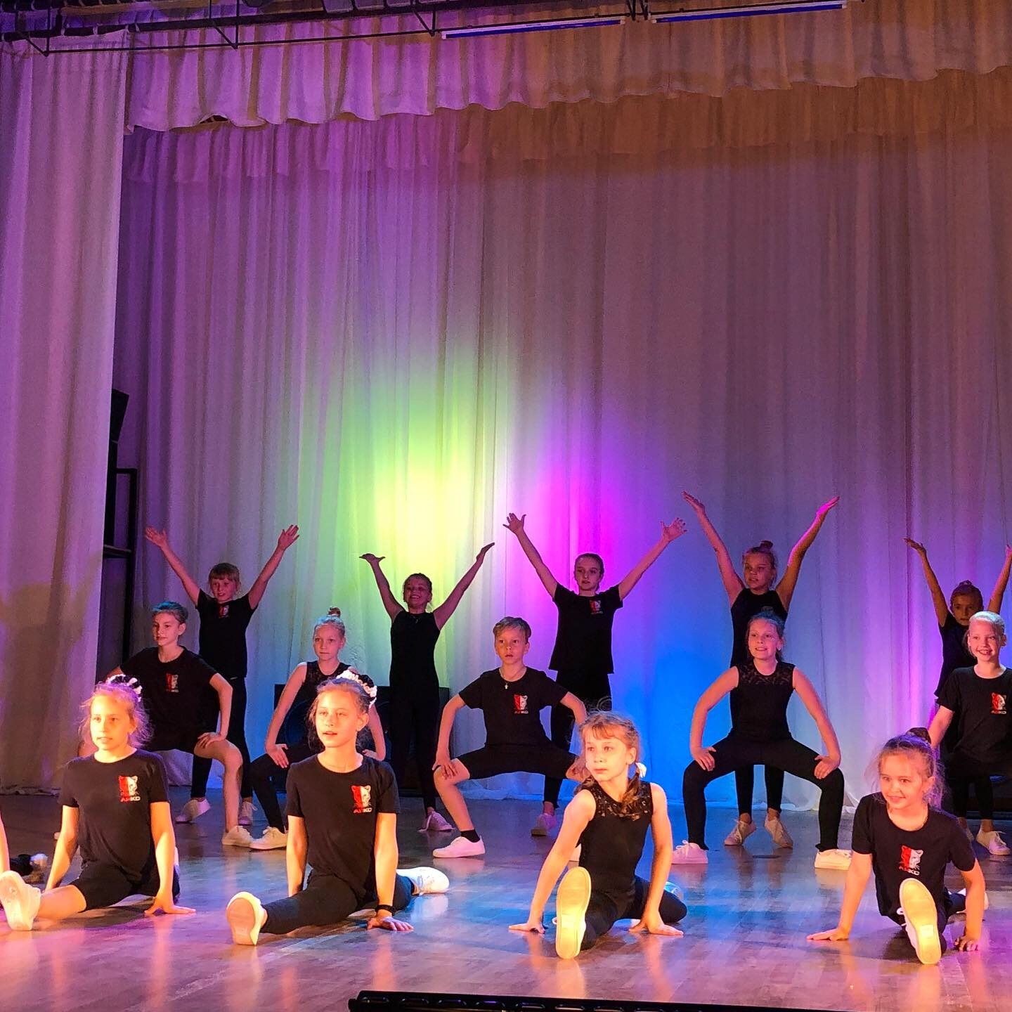 спортивно танцевальный клуб грэйт. брейка батл дети. клуб санти москва бальные танцы. бальные танцы в свао. танцевальный клуб москва раменское.