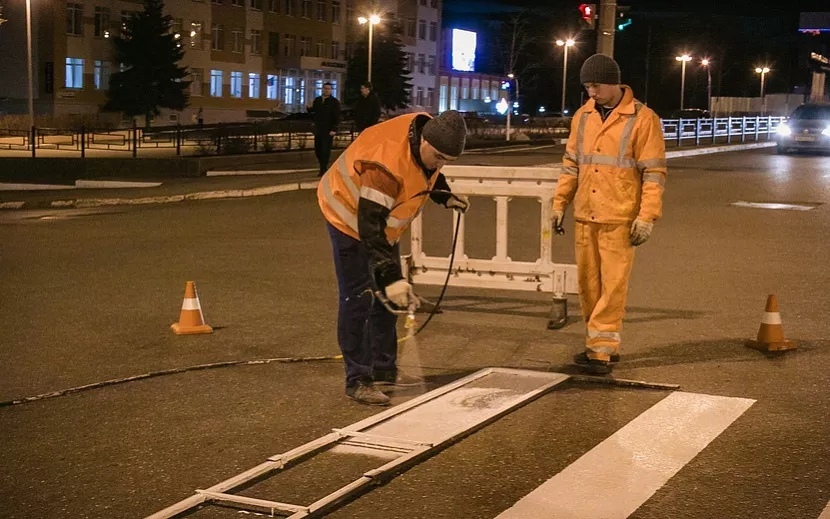 Ижлайф ижевск новости сегодня происшествия. Дорожная разметка видеофиксация. Профильная дорожная разметка. Ижевск дороги.