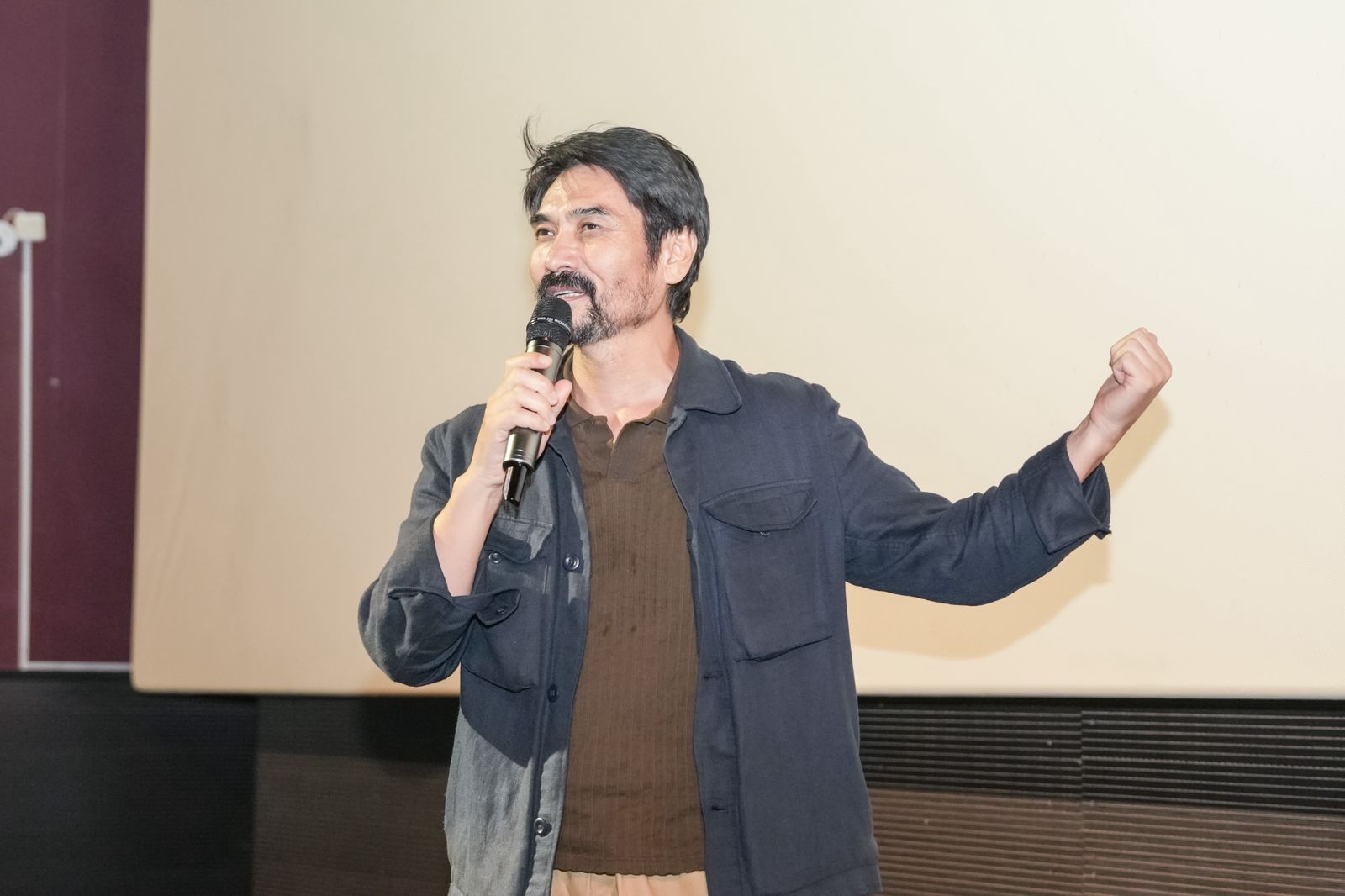 Dom2 арнасынан Степан Менщиковтың секс таспасын қараңыз