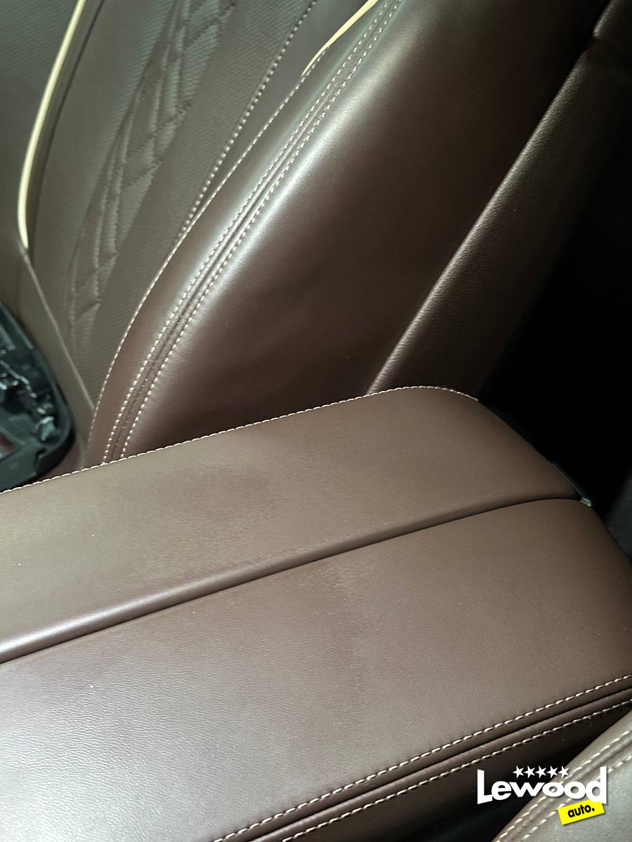 Реставрация подлокотника