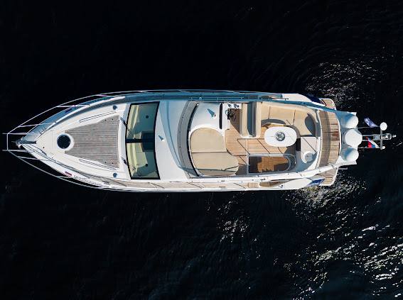 Яхта Galeon 440 — фото 3 для аренды в СПб