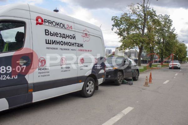 Выездной шиномонтаж сургут. Выездной шиномонтаж. выездной шиномонтаж москва. выездной шиномонтаж мск. шиномонтаж мобильный выездной москва.