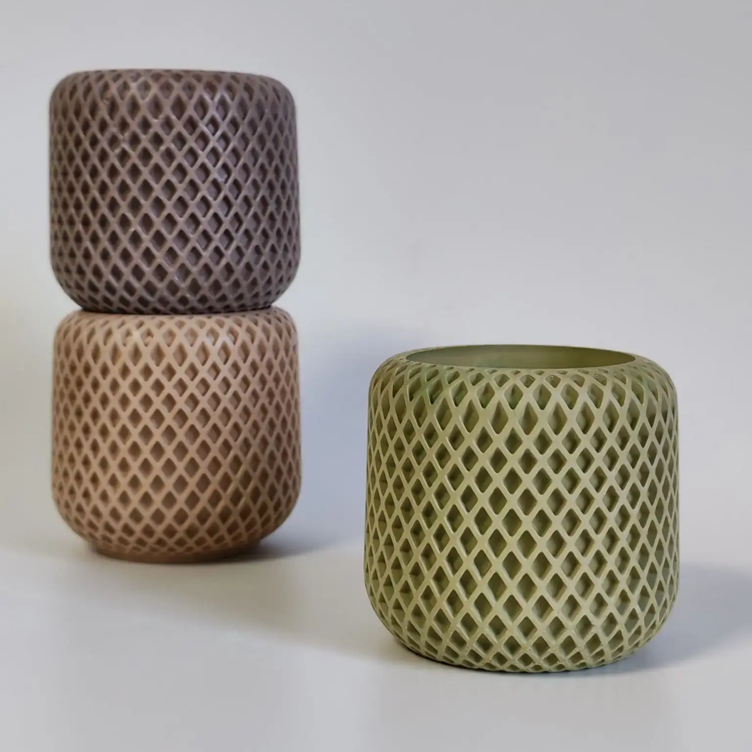 Натуральные соевые свечи в гипсовых подсвечниках нежных пастельных тонов, эко свечи ручной работы из соевого воска, декоративный минималистичный декор для интерьера дома