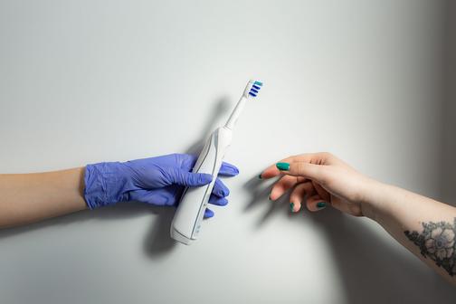 Услуги стоматологической клиники “Смайл-Н” Москва