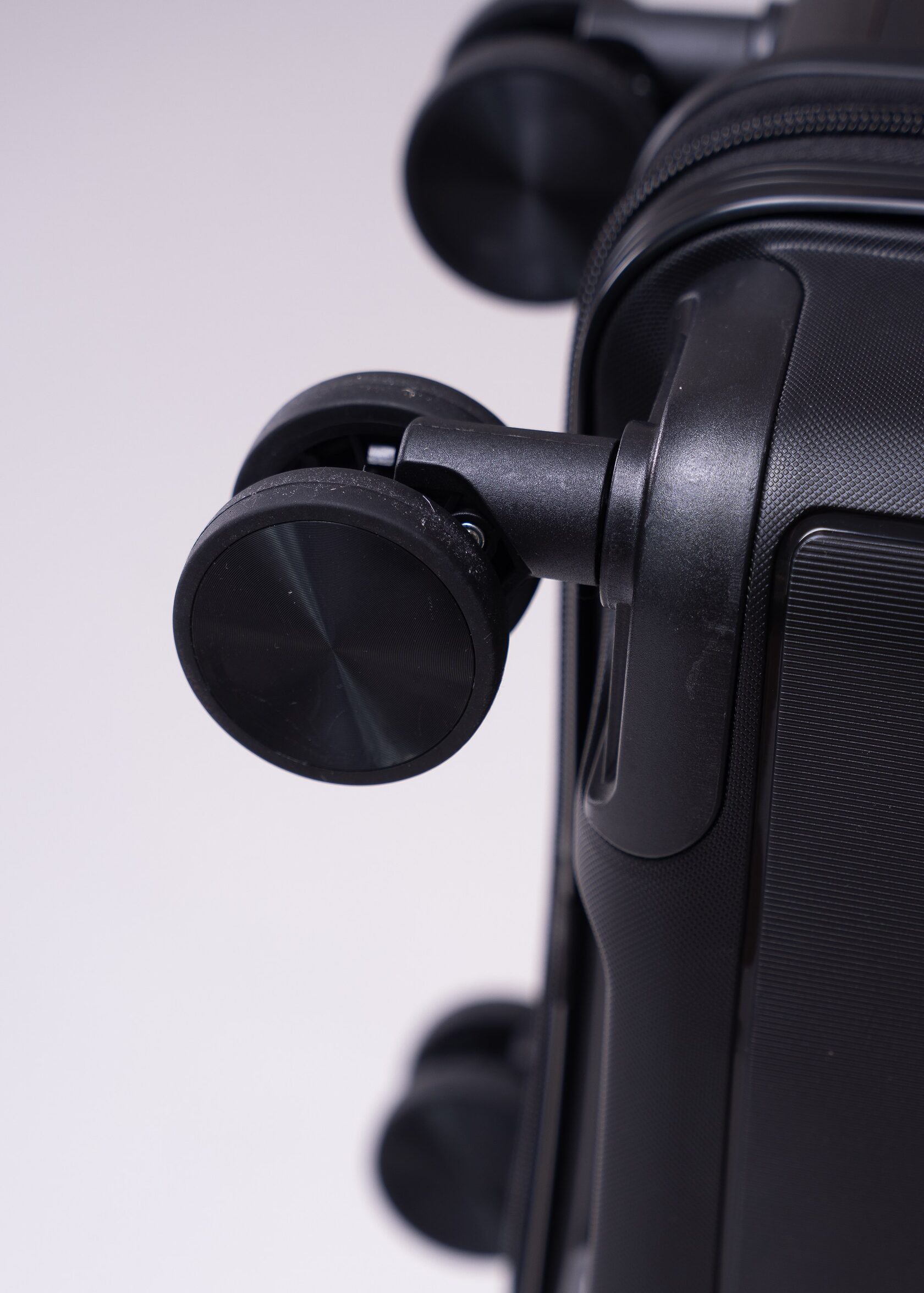 колеса чемодана