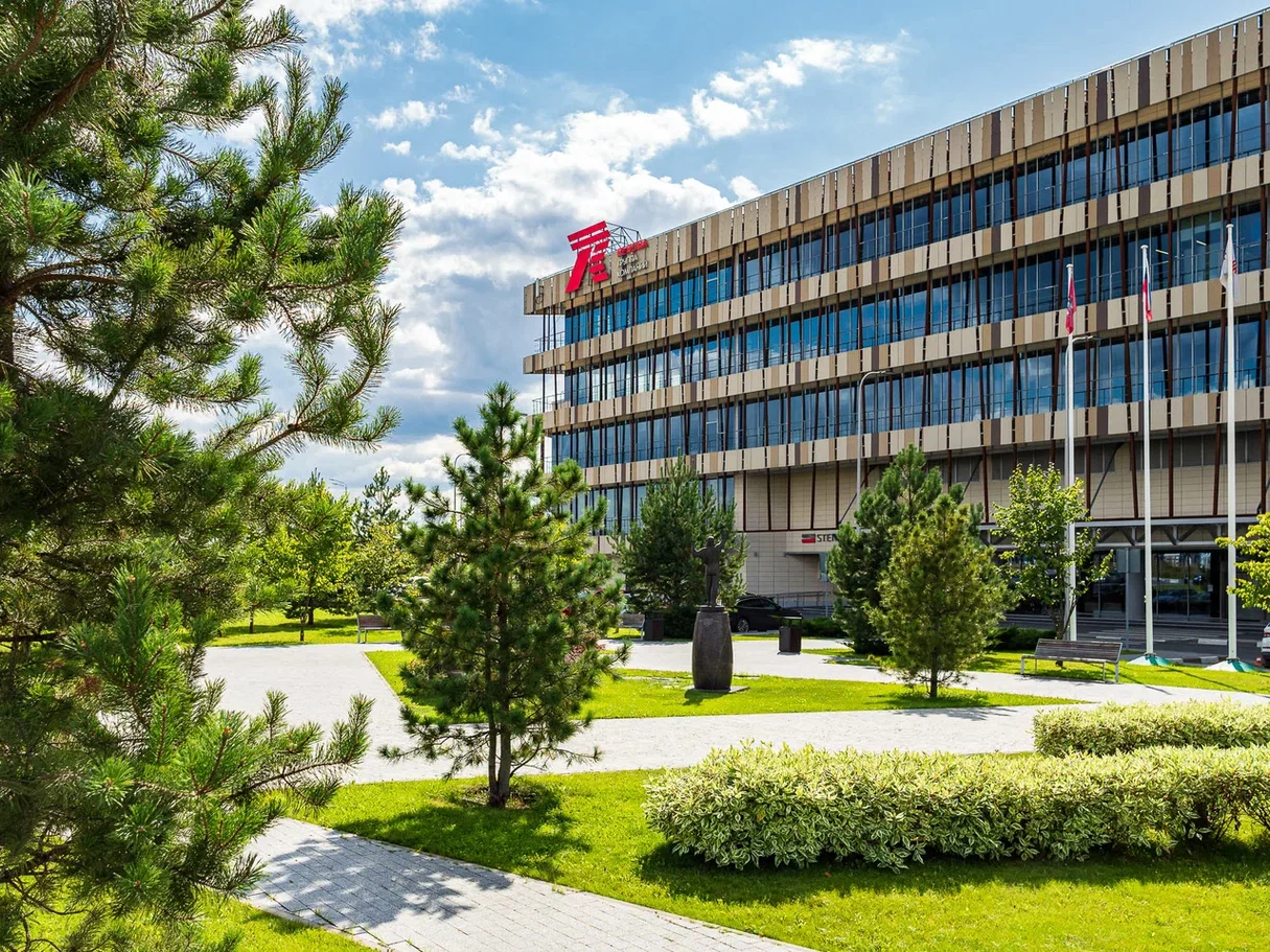 Здание бизнес-центра Технопарк Сколково