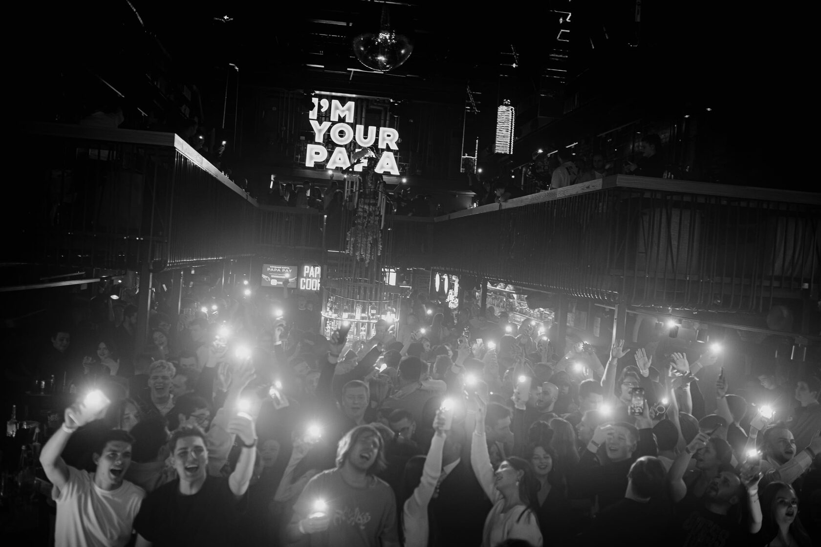 Манометр fimet 0-12 bar. 20 бар. Манометр осевой м6 на 300 бар. Airwatec манометр. Манометр psi bar.