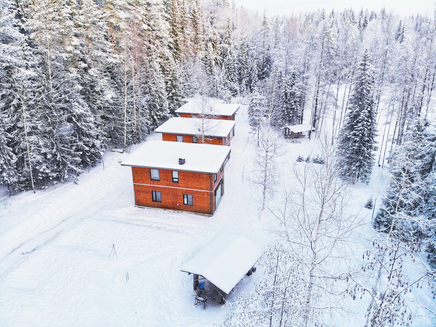 Ихала Карелия база отдыха. Карелия брусника отель. Карелия Ихала фото.