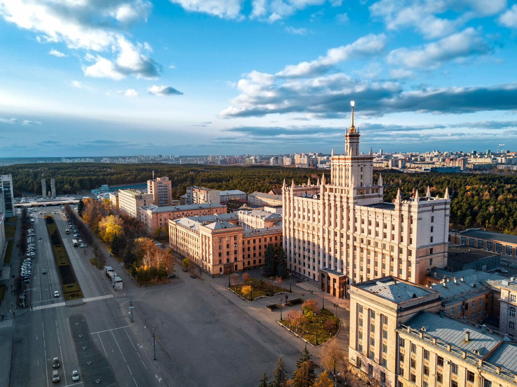 Сколько лет челябинску. Путеводитель Челябинск. Челябинск фото города 2022. Достопримечательности Челябинск Куйбышева.