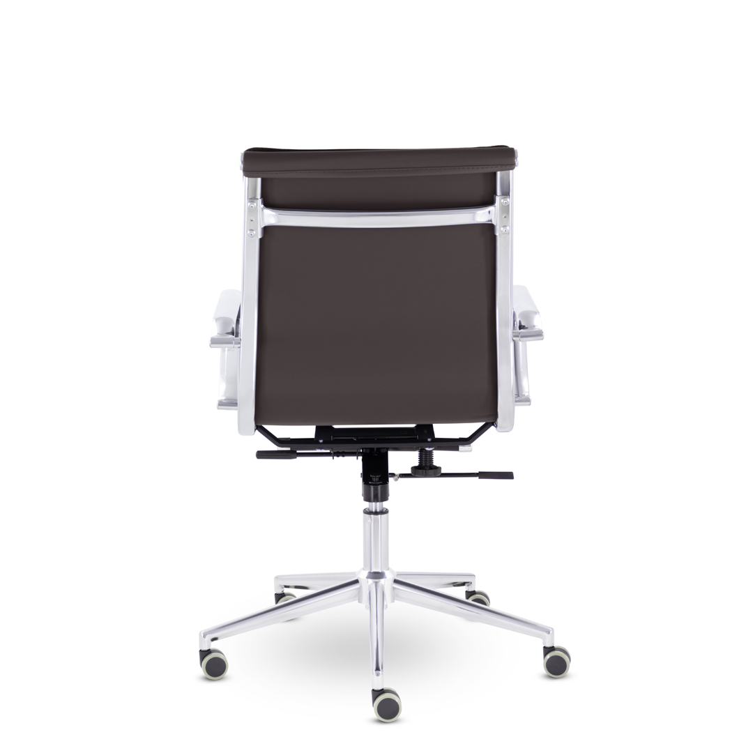 Кресло для работы за компьютеров в офисе и дома