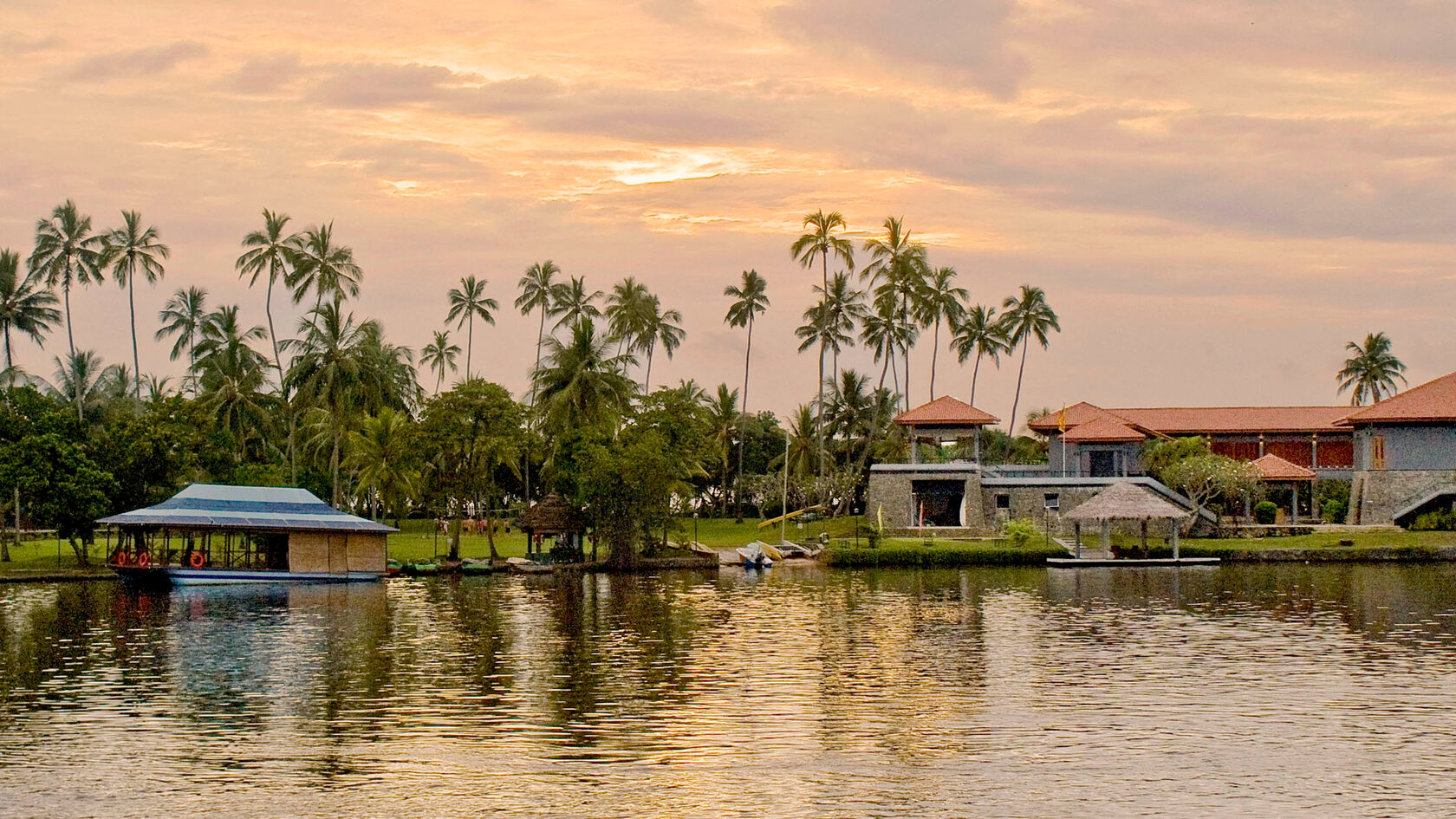 Река Бентота. Шри-Ланка