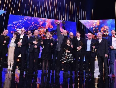 Заказать церемонию награждений для страховой фирмы