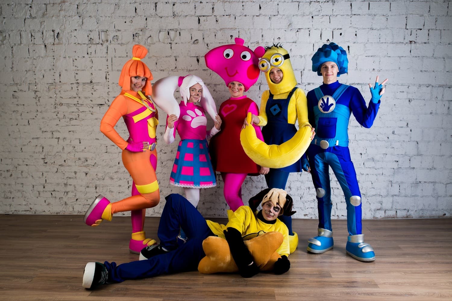 Аниматоры на детский праздник в костюмах