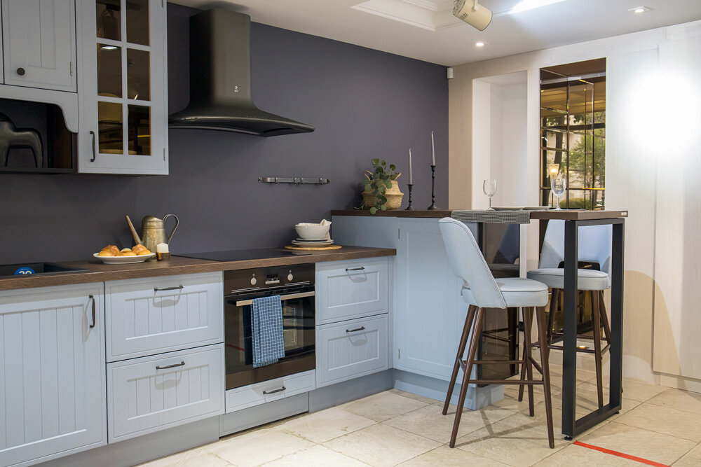 Встроенные духовка и варочная панель. Превосходная кухня ЧЕСТЕР (МДФ+ПВХ). Фото в салоне