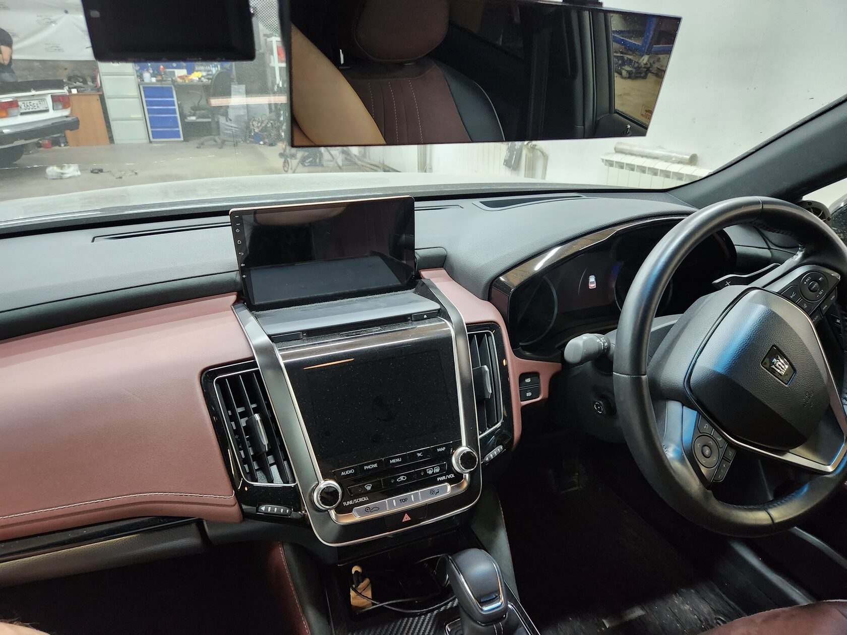 замена магнитолы, андройд на toyota crown