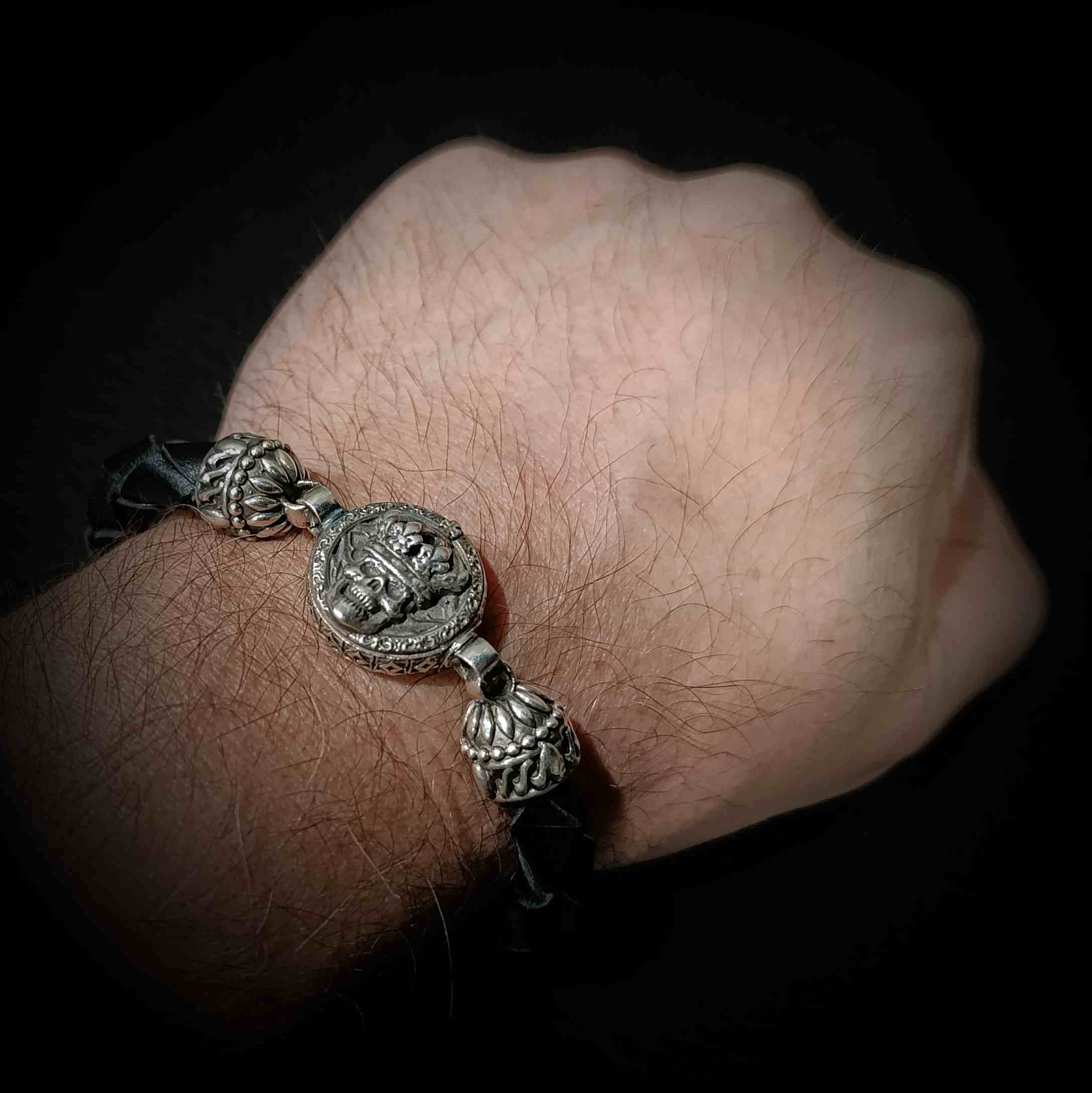 Серебряный браслет, мужской серебряный браслет, брутальный браслет.