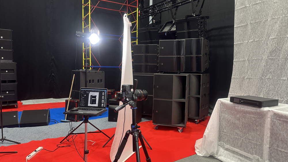 выездная фотосъемка акустических систем на складе