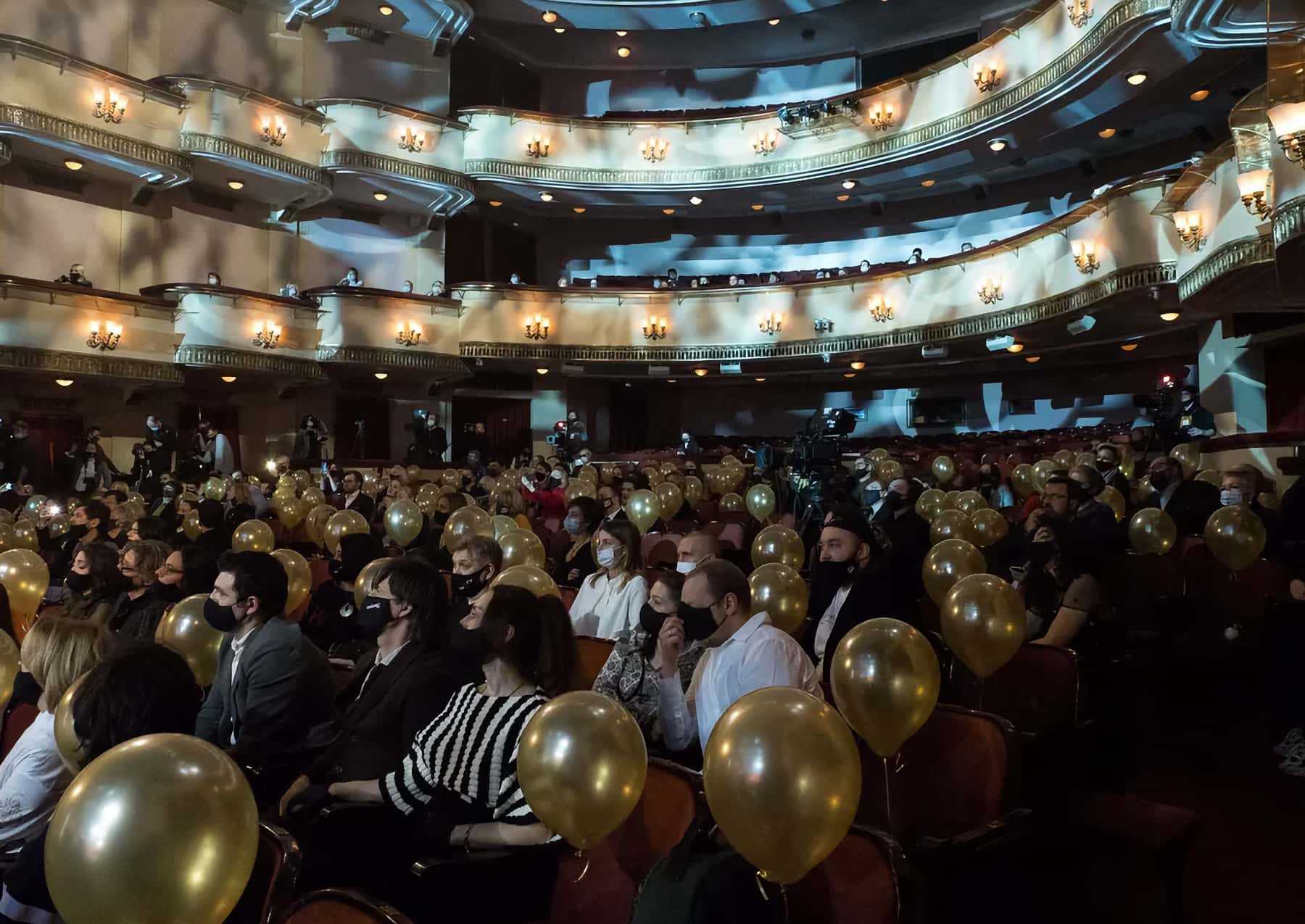 Звезда театрала