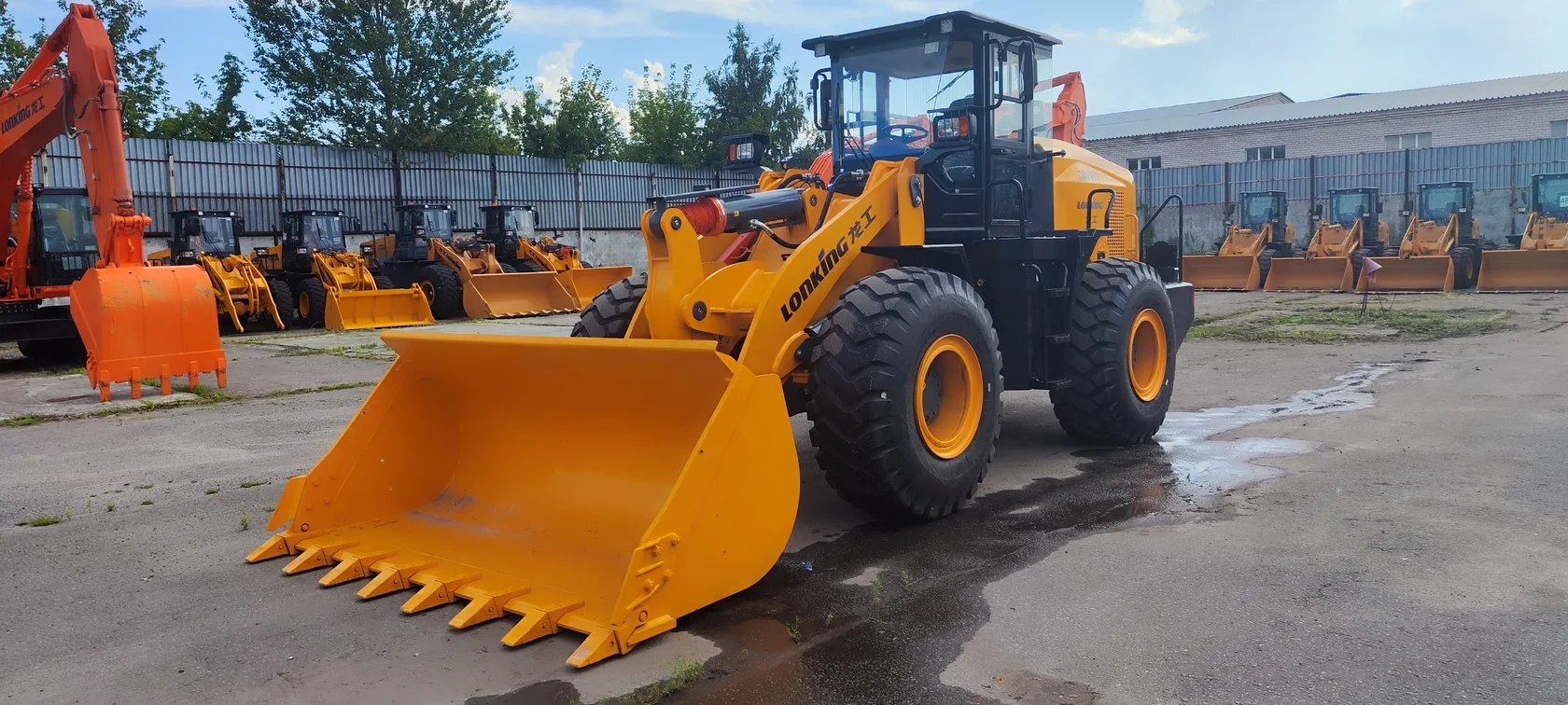 Фронтальный погрузчик LONKING CDM 853G