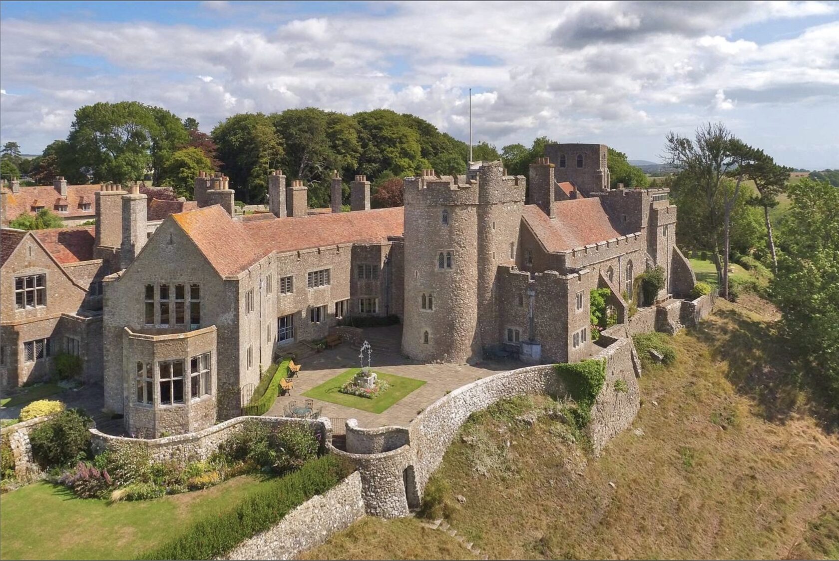 Lympne Castle which hosted Mick Jagger, Sir Paul McCartney and TOWIE is on sale for 15mn