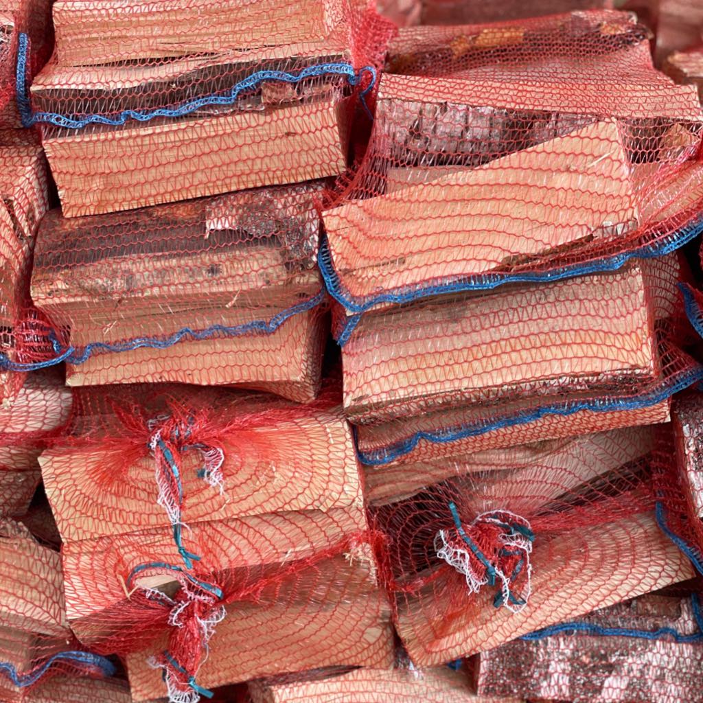 Купить дрова в сетках березовые