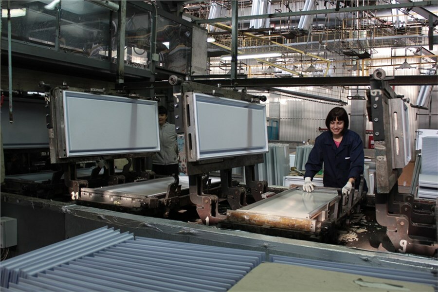 Завод холодильников в красноярском крае. Завод бирюса красноярск цеха. Завод холодильников в красноярском крае. Кзх бирюса красноярск. Красноярский завод "бирюса".