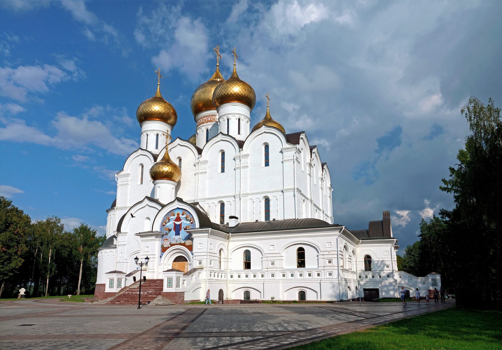 Успенский собор в Ярославле