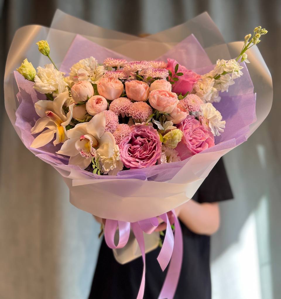 Купить букеты от 10000 рублей в Санкт-Петербурге с доставкой | Заказать ...