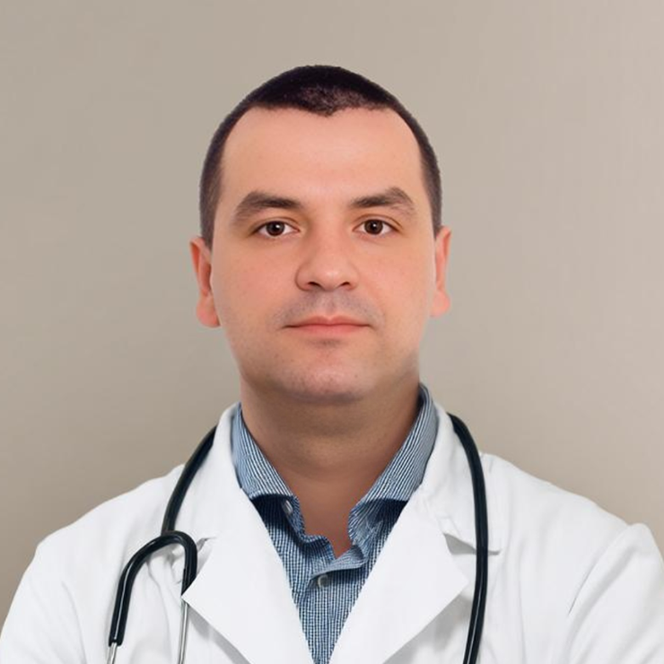 Доктор Устинов