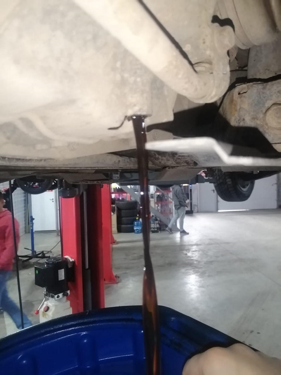 Слив масла из картера АКПП