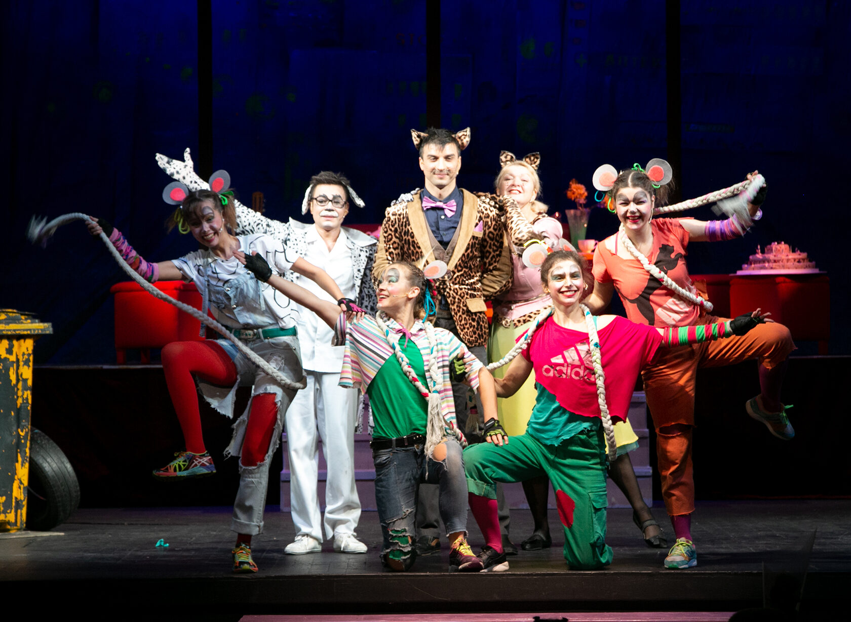 День рождения Кота Леопольда