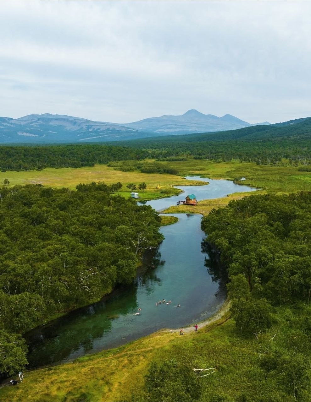 Река