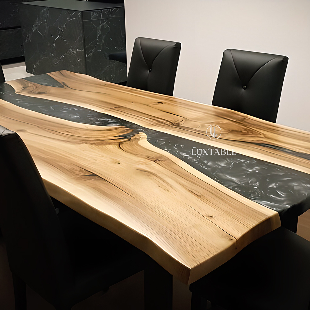 Epoxidharz Tische Alagoas aus europäischem Nussbaum und hellblauem Epoxidharz mit Metallic Effekt