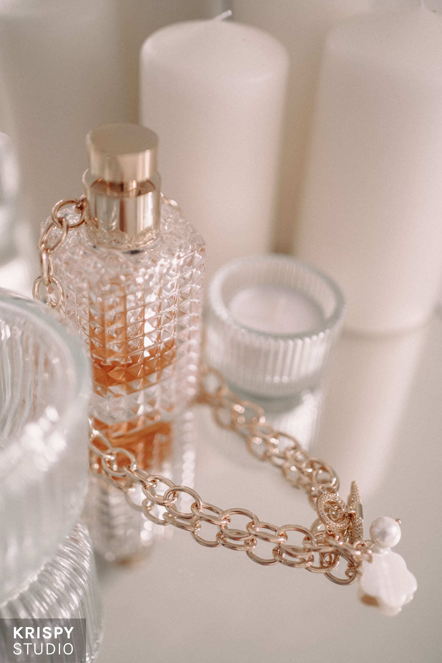 Фотосессия нежных женских украшений для брендаOCEAN STAR