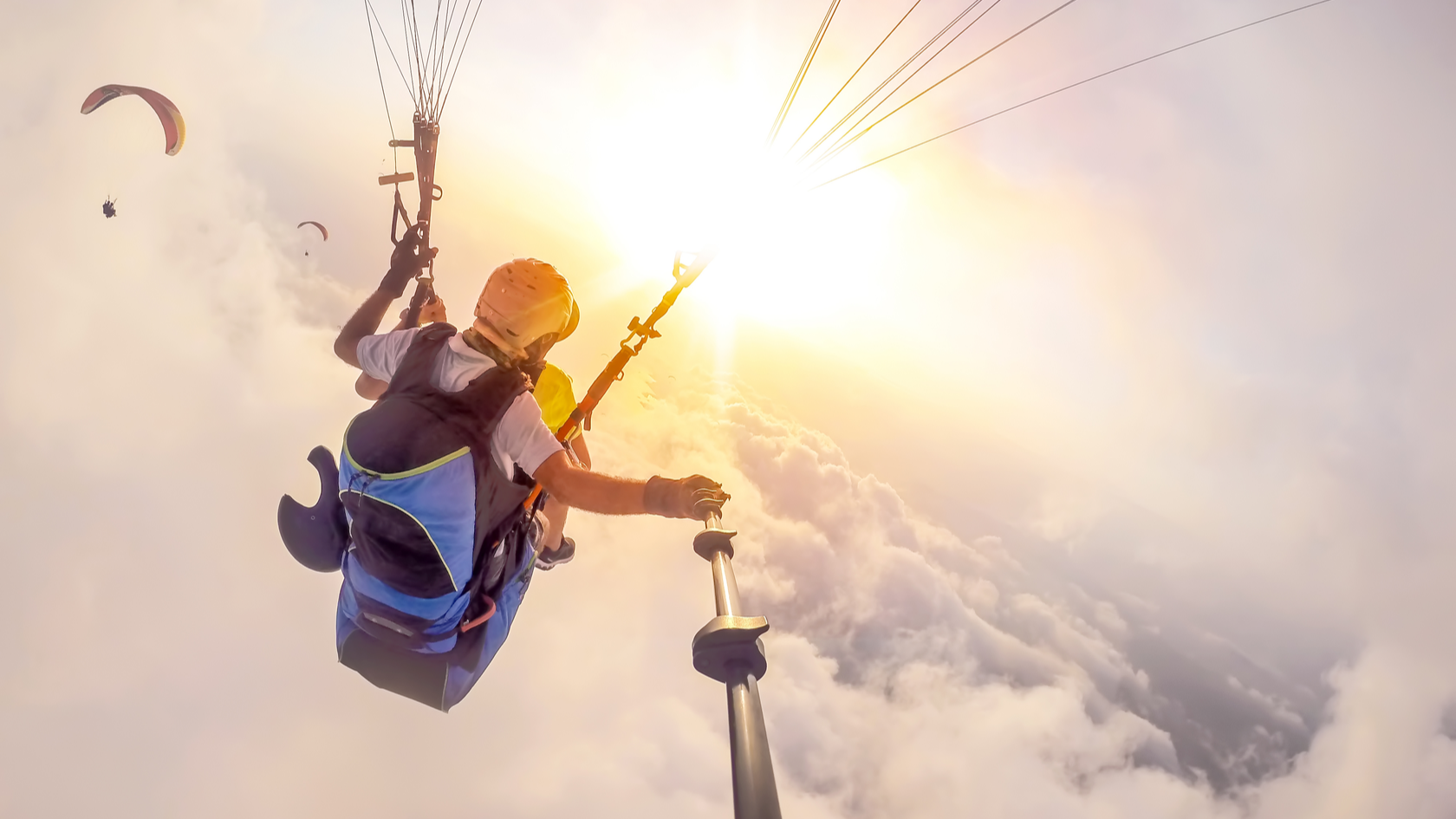 фото нанесения макияжа на лицо девушки 