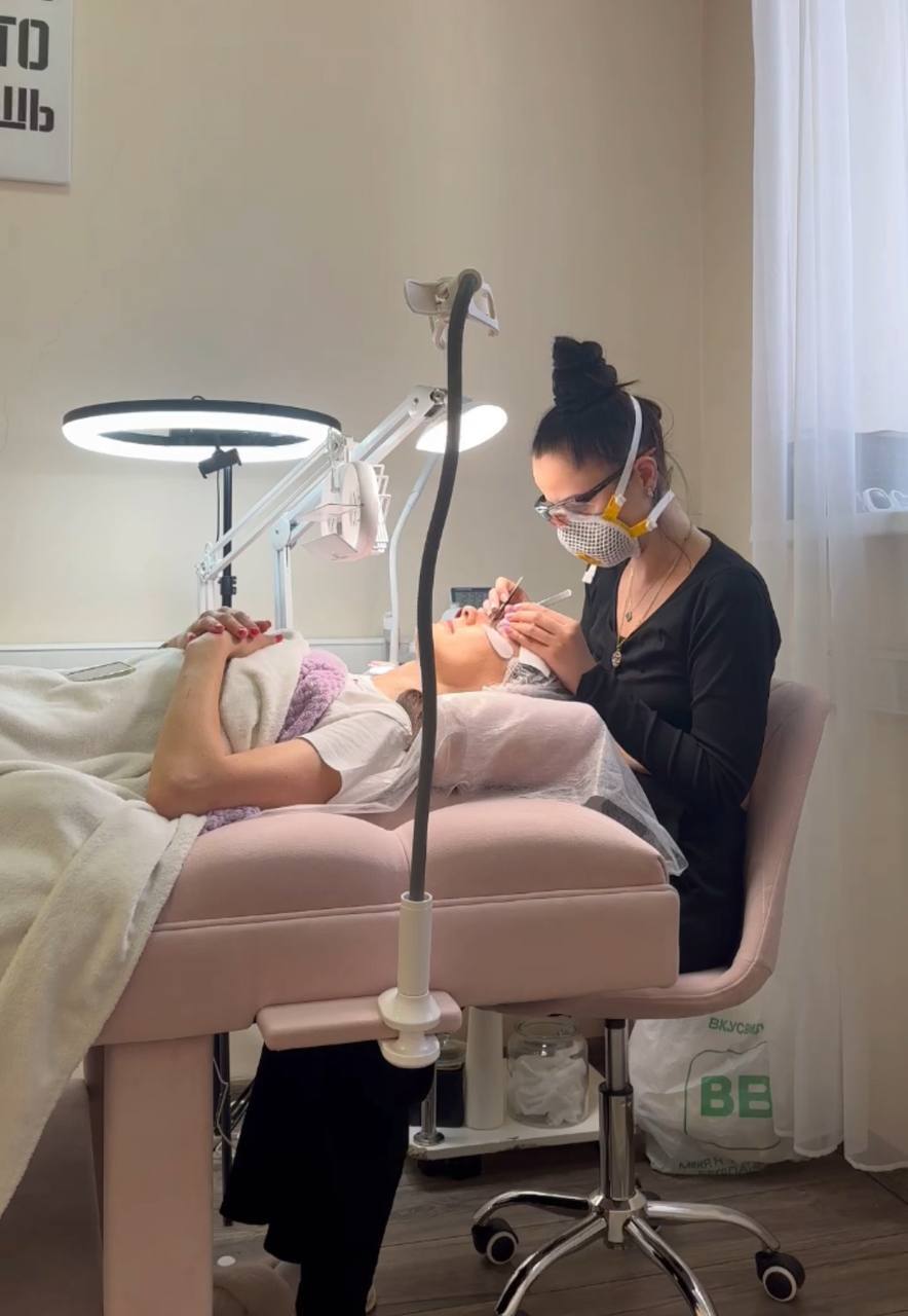 Наращивание ресниц