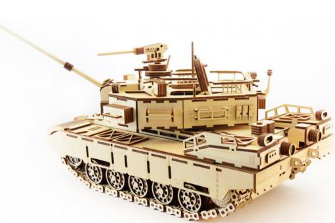 Модель танка. Конструктор с подвижными частями из фанеры