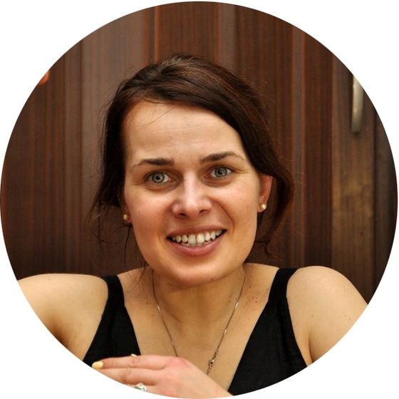 Знакомиться с новыми людьми. Куратор стажировки. Люди знакомятся. Выкса сверху 2022. Фото на стажировке в классе.