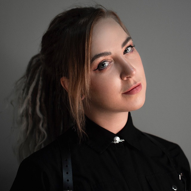 Маша Микроди