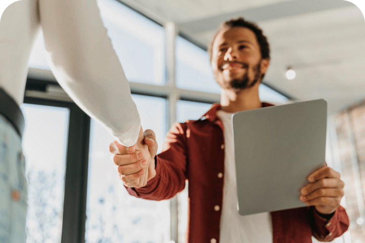 Скидка 10% при посещении занятий в языковой студии Common Talk с 9:00 до 14:00 в будние дни