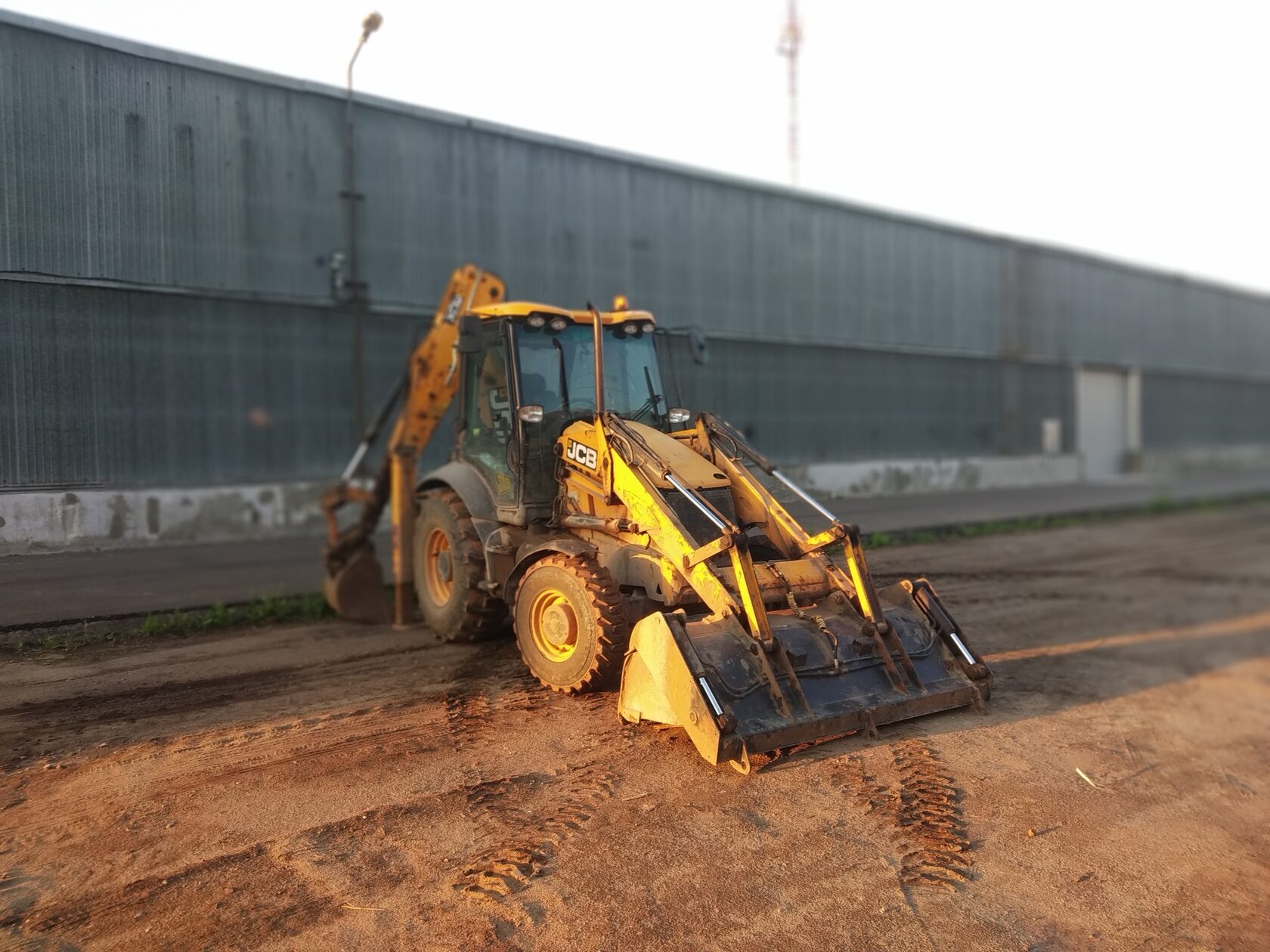 экскаватор погрузчик jcb 3cx