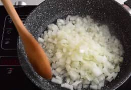 Приготовление кабачковой икры на зиму: шаг 6
