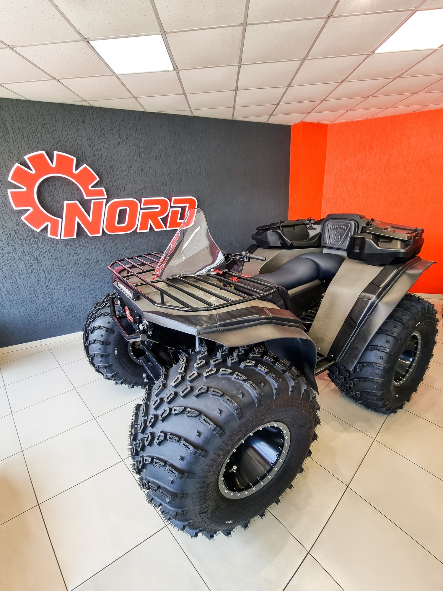 Квадроцикл cforce 1000 eps. Cf moto 650 квадроцикл. Мотовездеход cf moto z8 efi. Прогулки на квадроциклах. Снегоболотоход оранжевый.