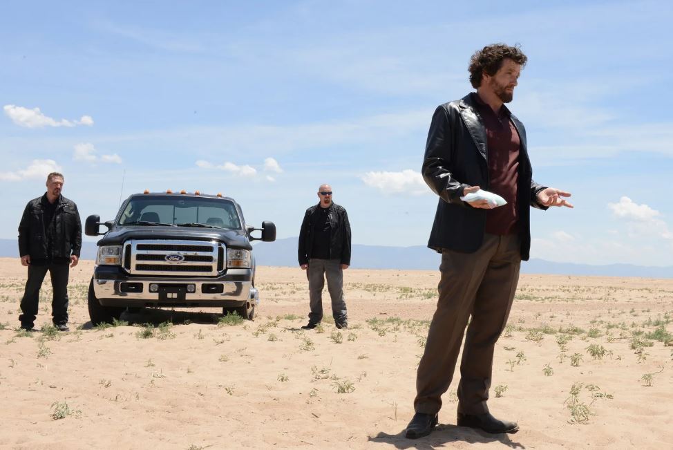 Кадр из этого хорошего сериала