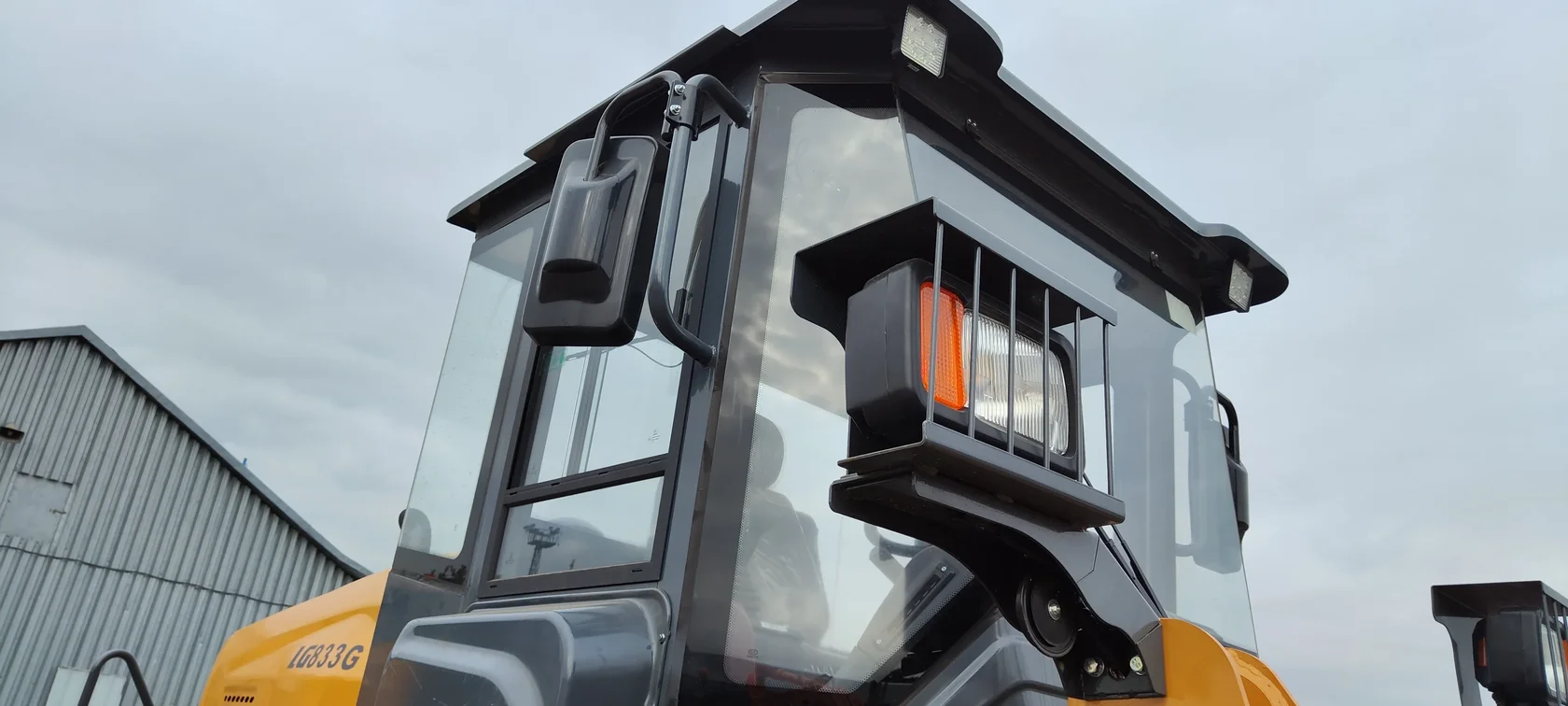 Фронтальный погрузчик LONKING LG 833G