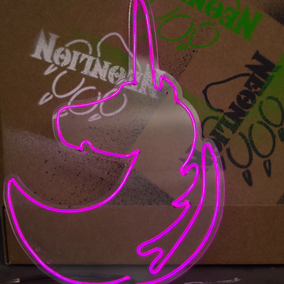 Магазин неоновых вывесок