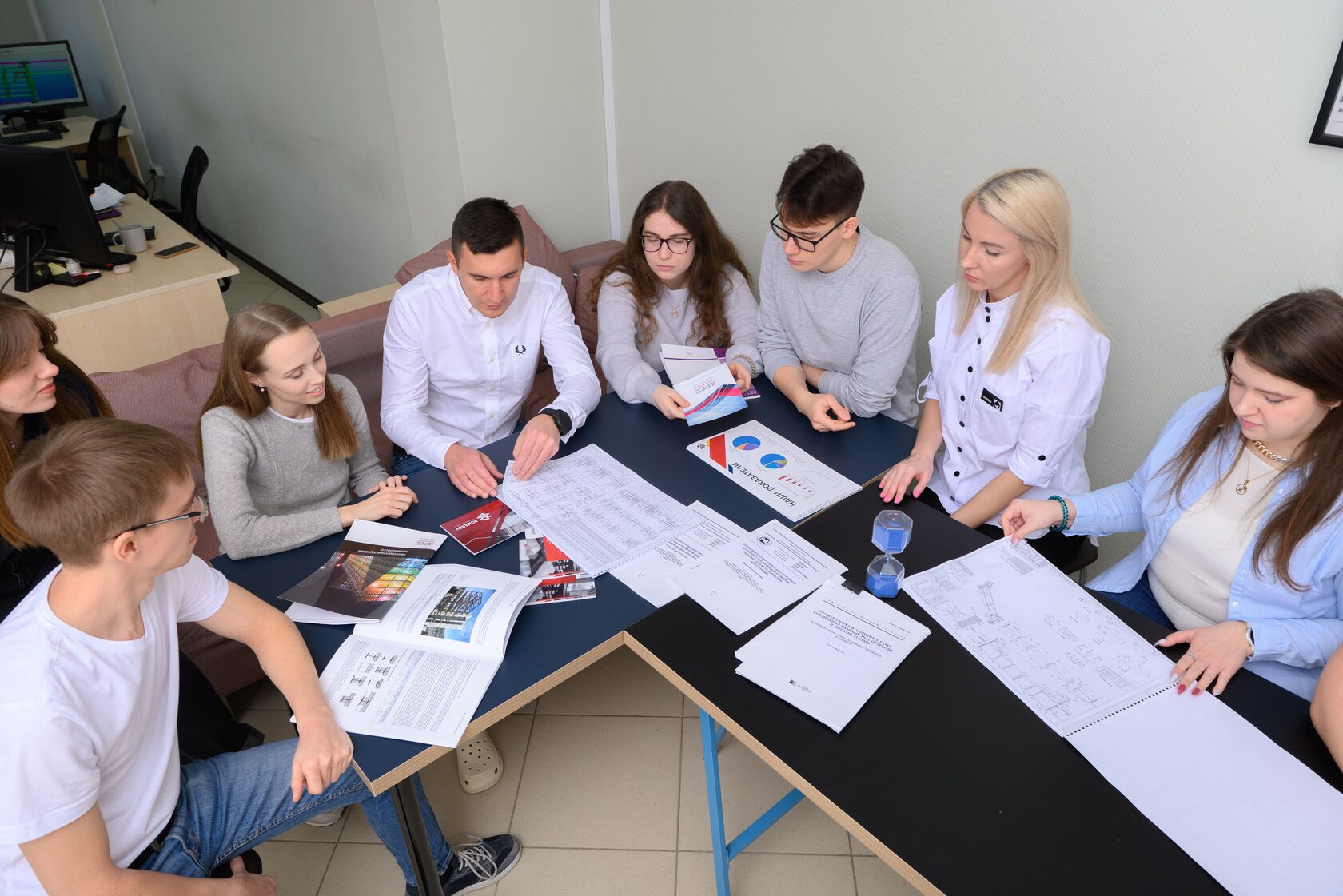 Наш офис и команда