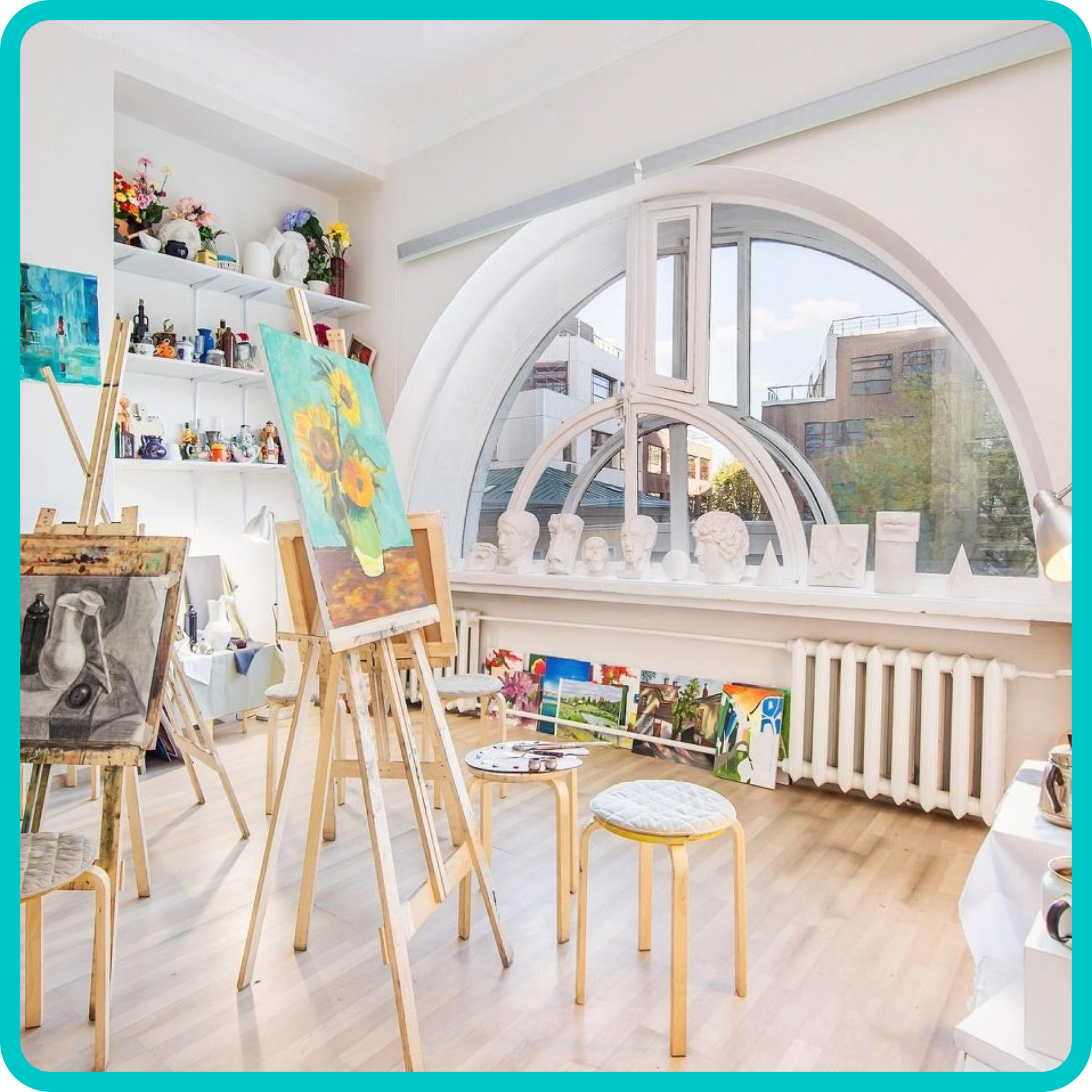 Мольберт для школы. Арт студия. Картина для рисования для арт вечеринки. Hope gangloff художник. Арт студия рисования.