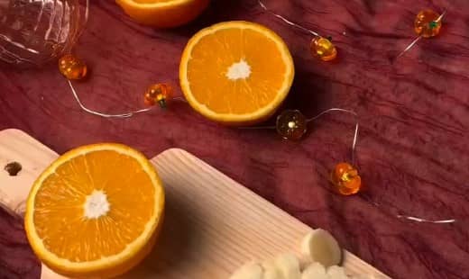 Приготовление смузи с хурмой, бананом и апельсином: шаг 3