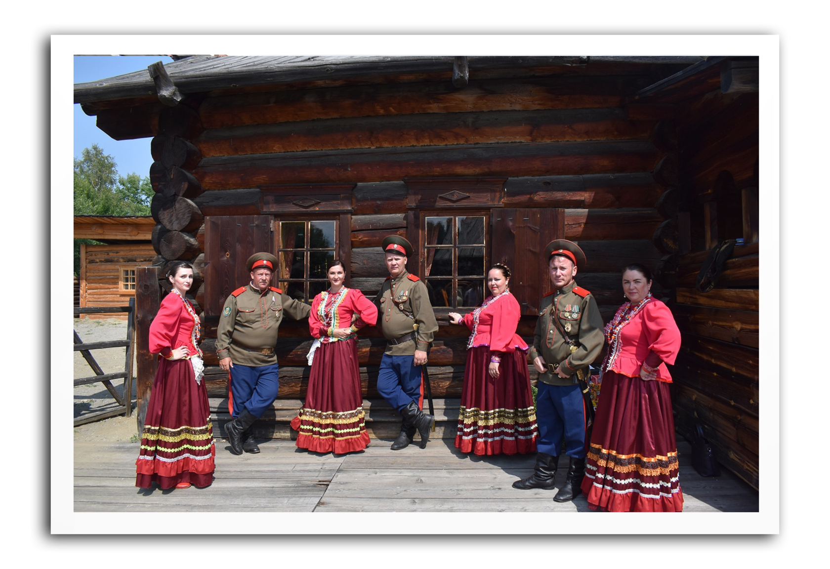 Народная культура сибири. Культура Сибири. Казачья вольница. Фестиваль казачьей культуры Сибирского федерального округа "Братина". Конные казаки поволжские.